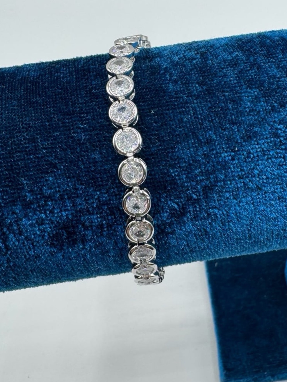 8ct Bezel Tennis Bracelet